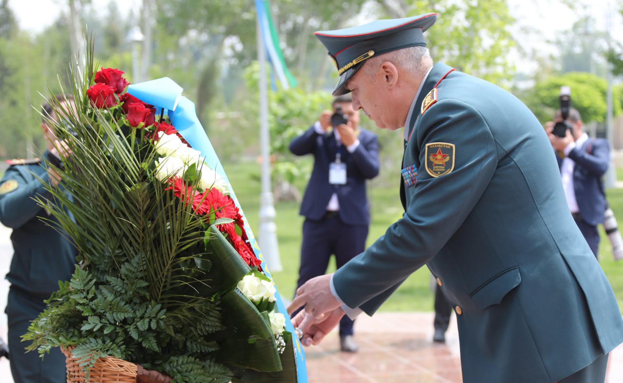 A delegation led by the Minister of Defense of Kazakhstan visited the Victory Park