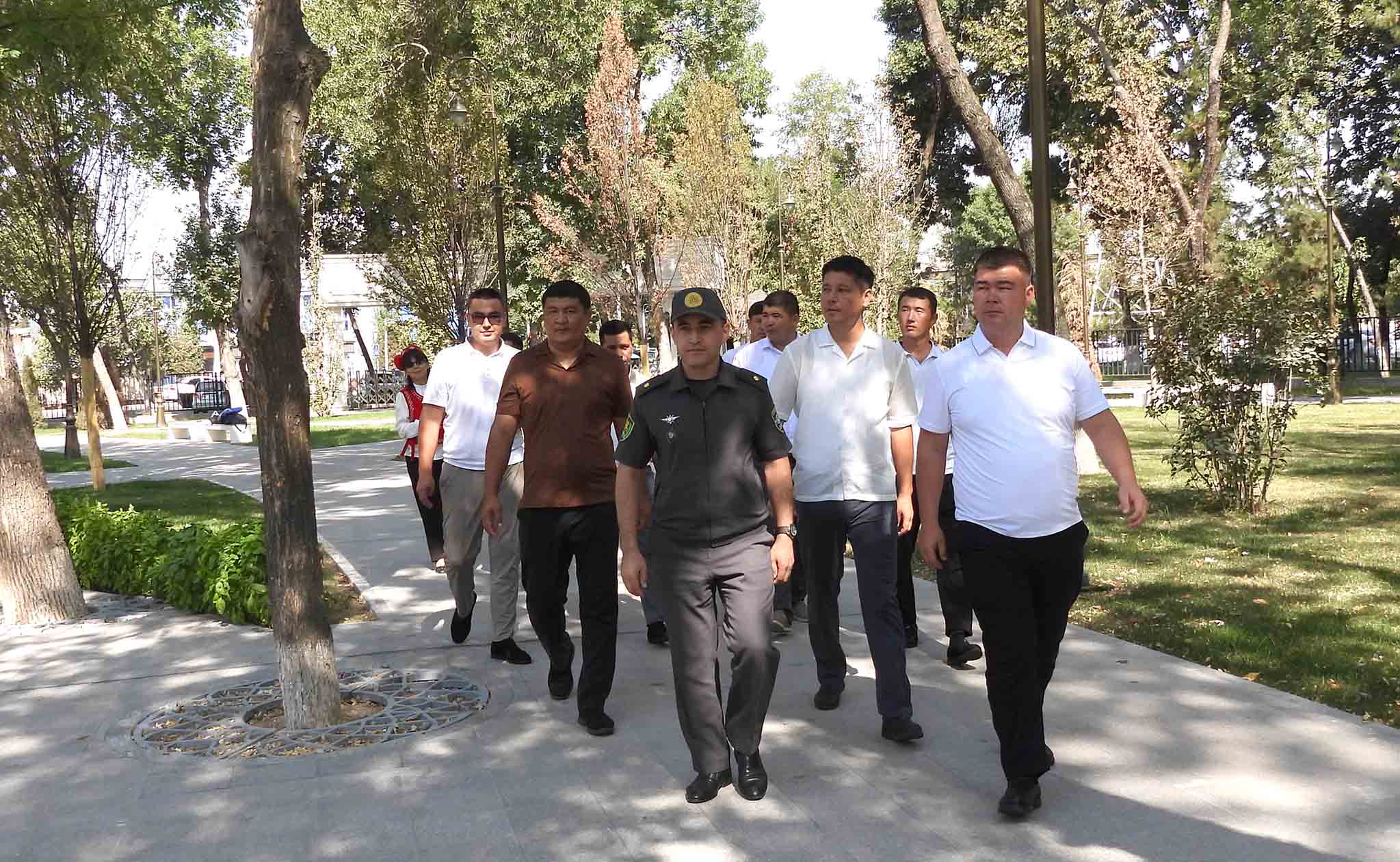 Qoraqalpoq yoshlari “Millat fidoiylari” xiyobonida bo‘lishdi